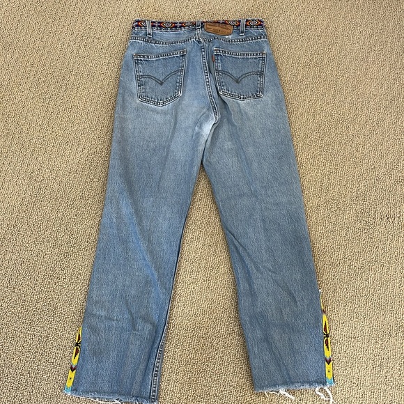 Vintage re-constructed detailed beaded Levi’s. Men’s converted into women’s. - Picture 11 of 15